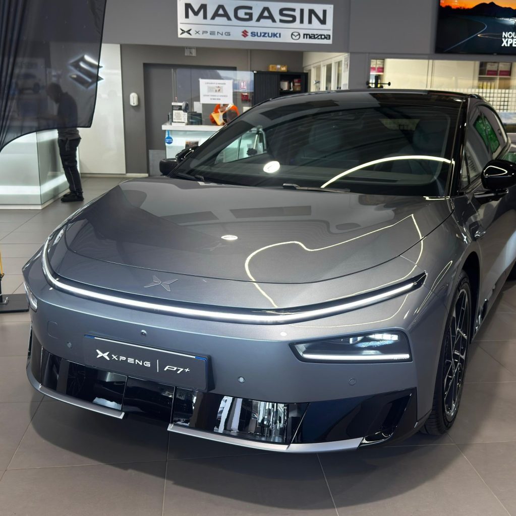 XPENG P7+ : la berline électrique qui pourrait changer votre vision de l’électrique.