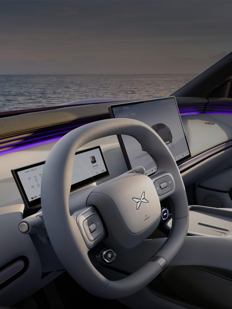 Clean_Dual-Satellite-Button Sporty Steering Wheel